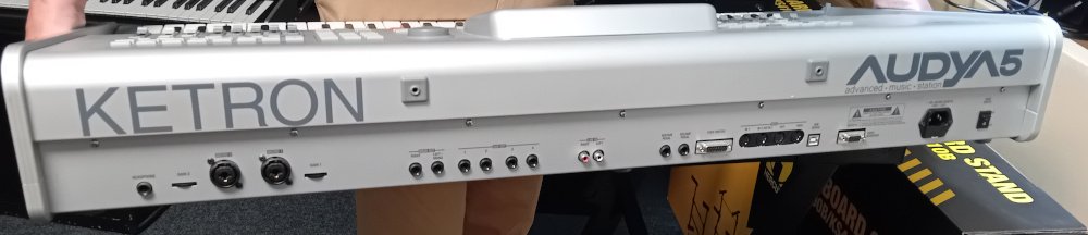 Ketron Audya 5 - Mint Condition - Image 2
